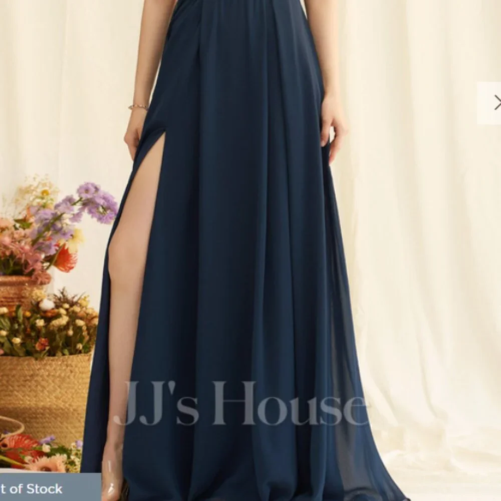 Dress - Picture 7 of 11